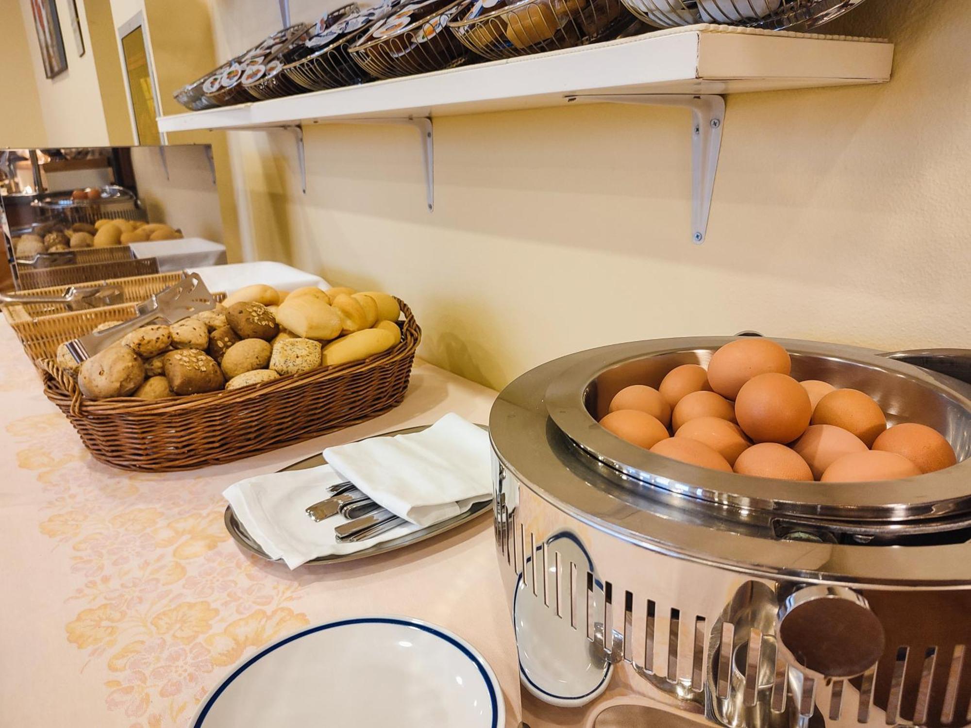 Aparthotel Pineda 비비오네 외부 사진